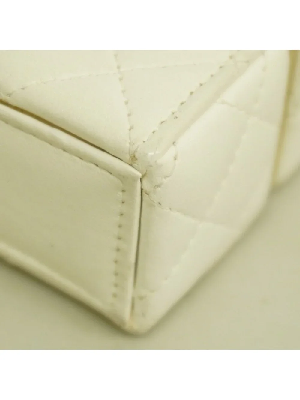 Chanel Airpods Case Quilted Lambskin White Champagne Gold Shoulder
